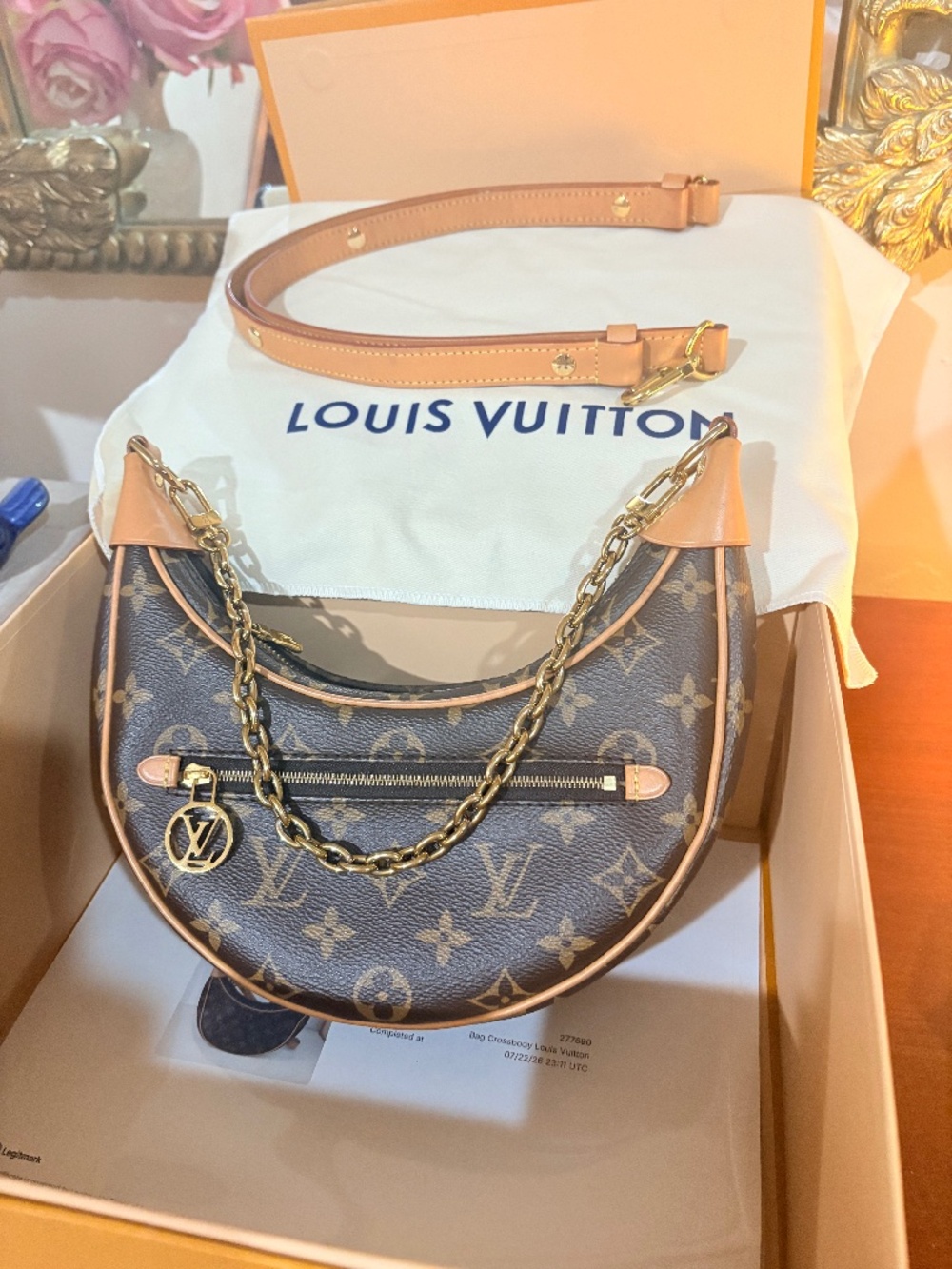 Louis vuitton loop